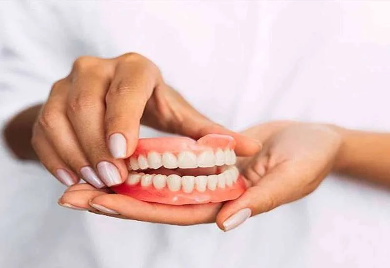 2 نوع پروتز دندان