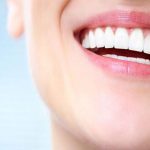 ایمپلنت دندان پیش چیست؟